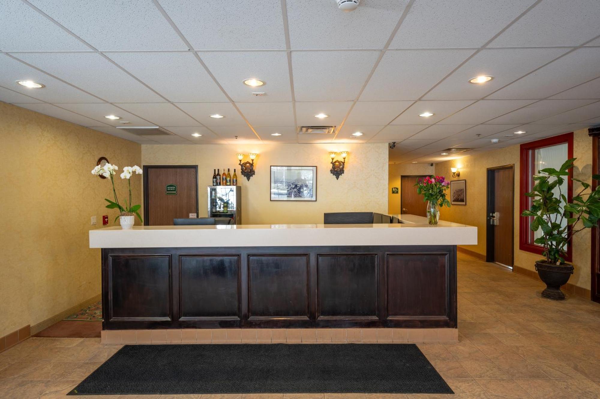 Silverland Inn バージニアシティ エクステリア 写真